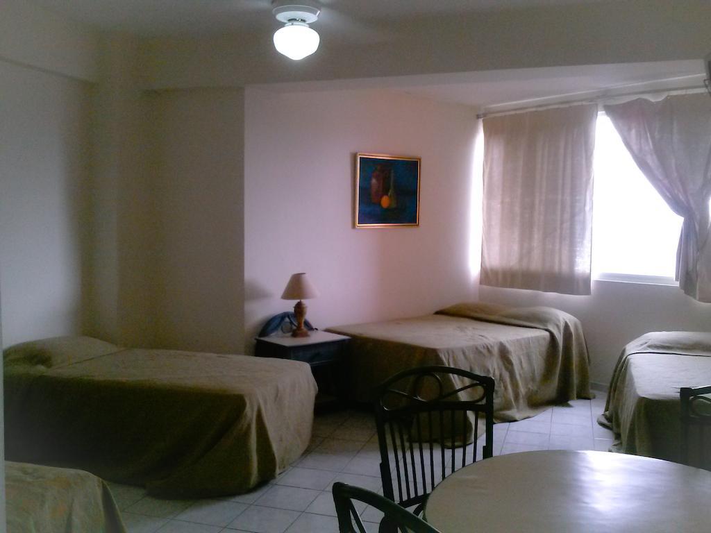 Apartahotel Jardines Metropolitanos Santiago De Los Caballeros Exteriör bild