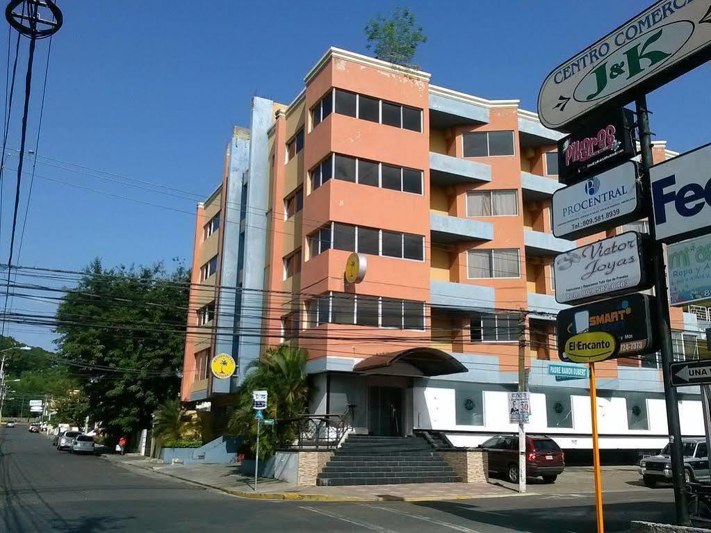 Apartahotel Jardines Metropolitanos Santiago De Los Caballeros Exteriör bild